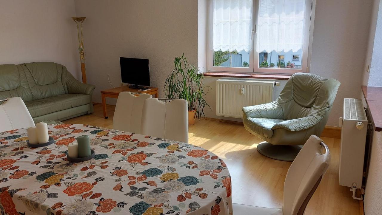 Roter Milan Apartment Kaisitz Bagian luar foto