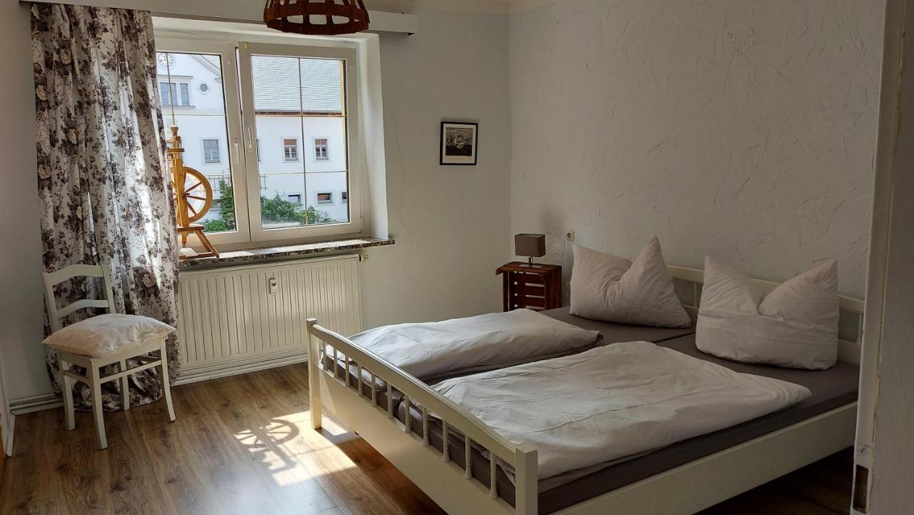 Roter Milan Apartment Kaisitz Bagian luar foto