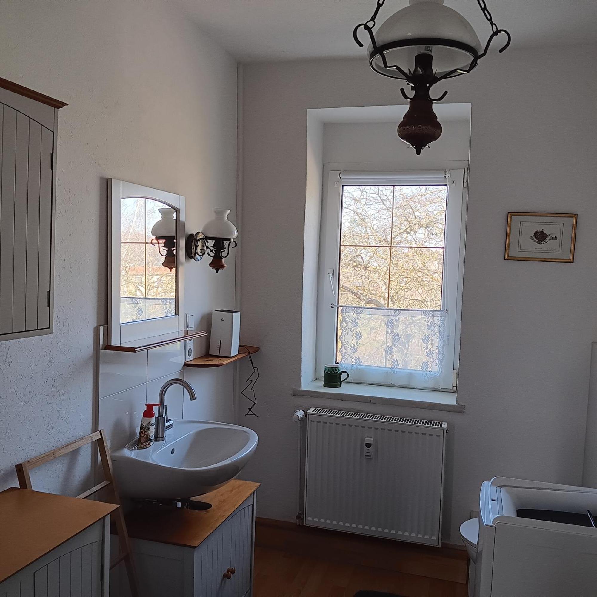 Roter Milan Apartment Kaisitz Bagian luar foto