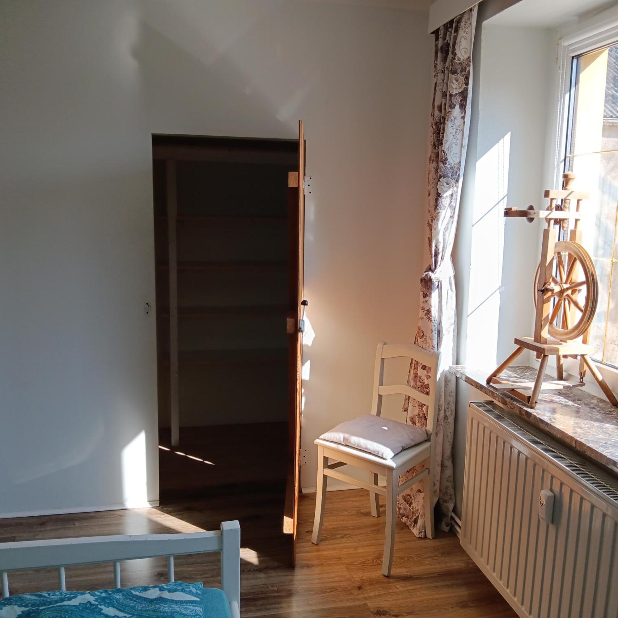 Roter Milan Apartment Kaisitz Bagian luar foto